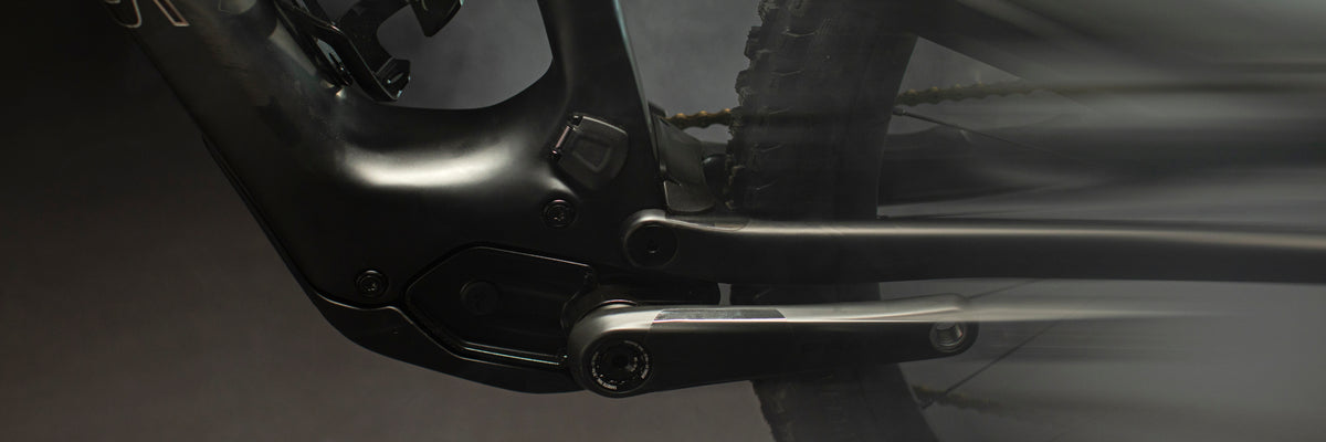 Carbon / Black / Chrome