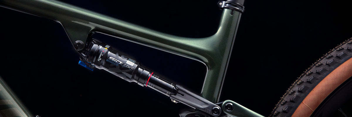 GLOSS OAK GREEN METALLIC/DIAMOND DUST