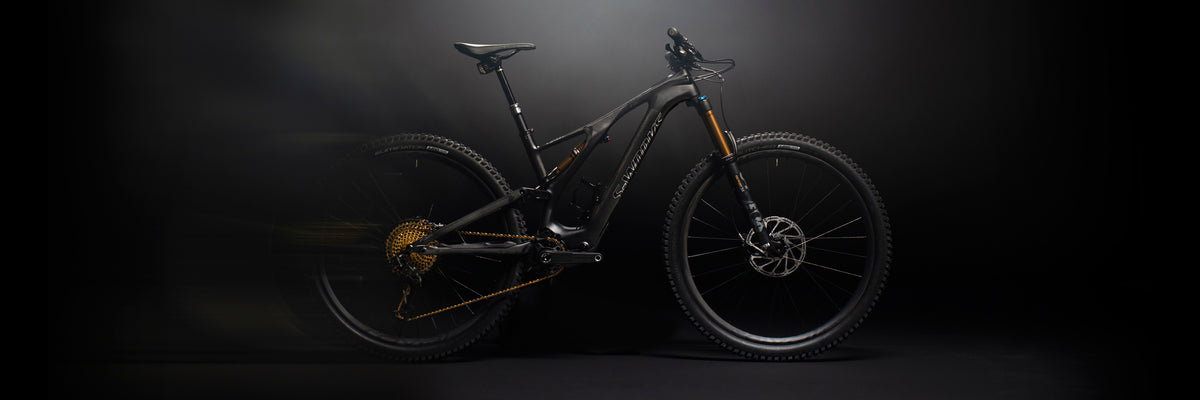 Carbon / Black / Chrome