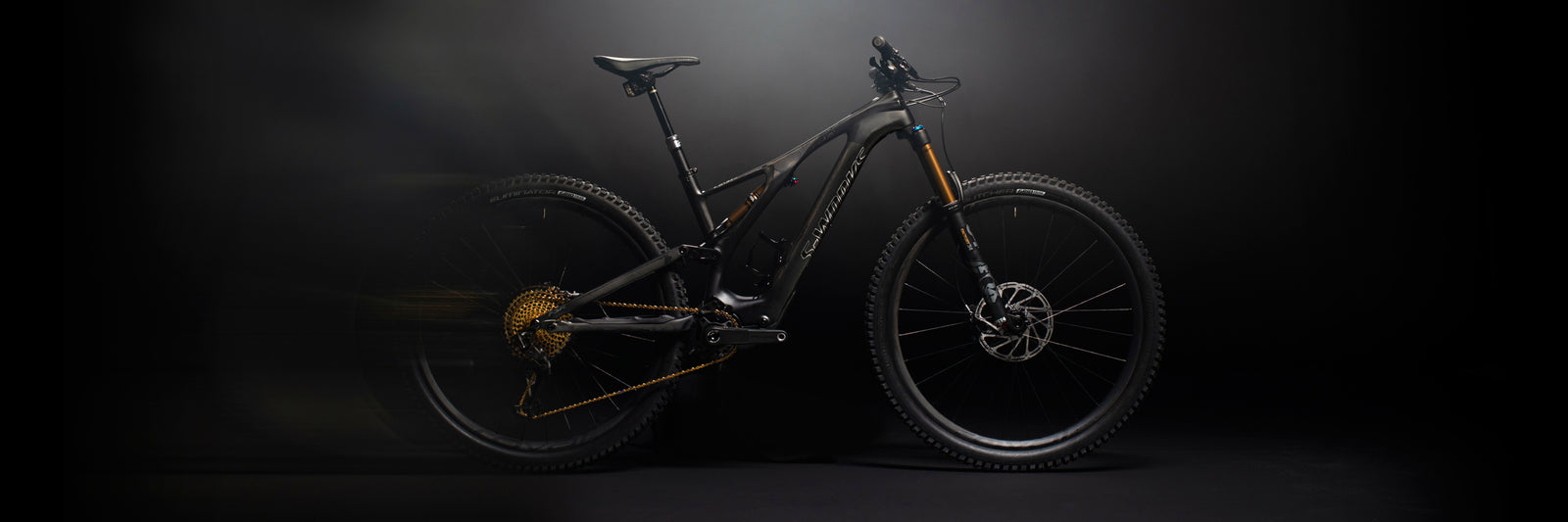 Carbon / Black / Chrome